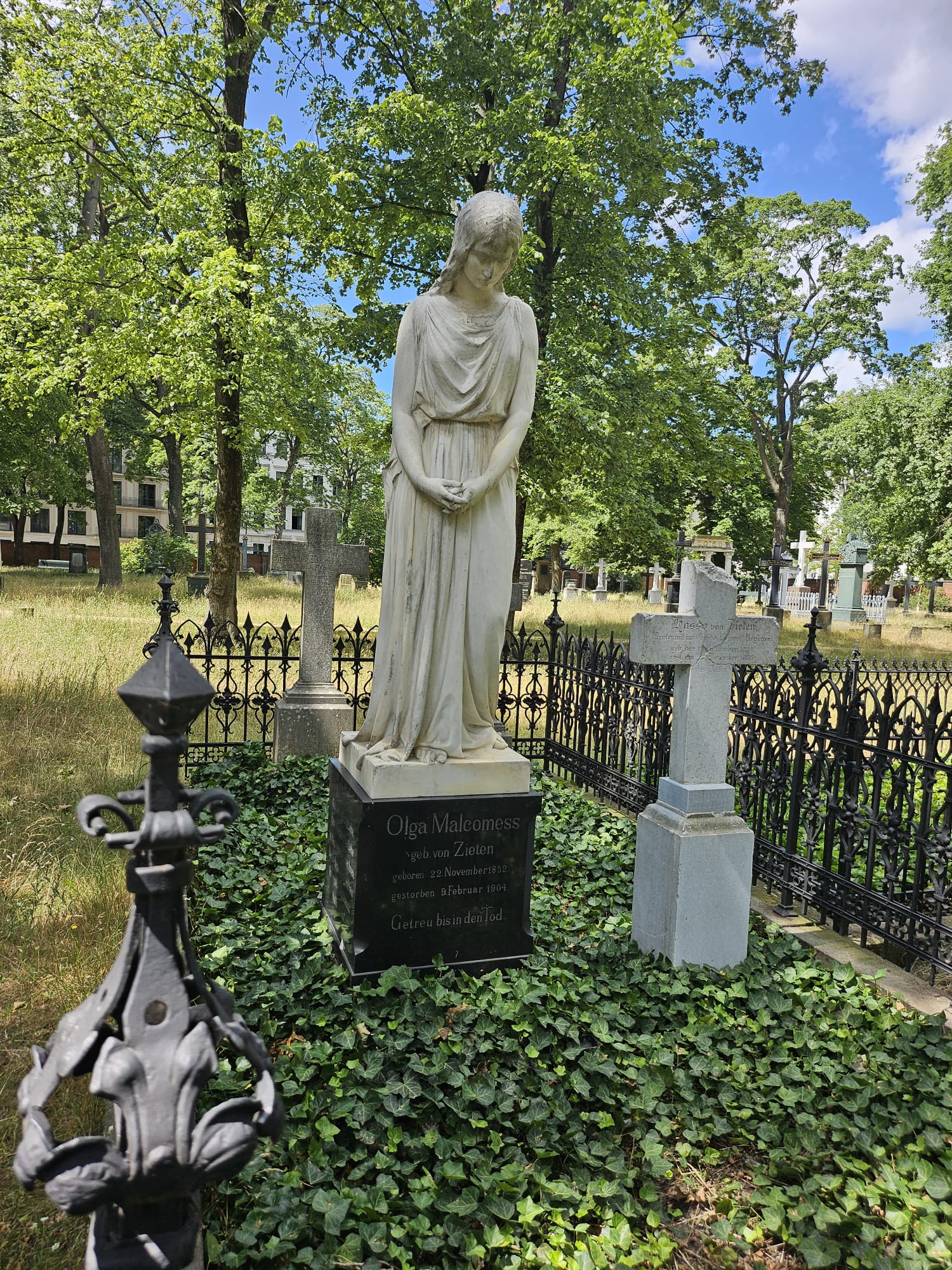 Garnisonsfriedhof